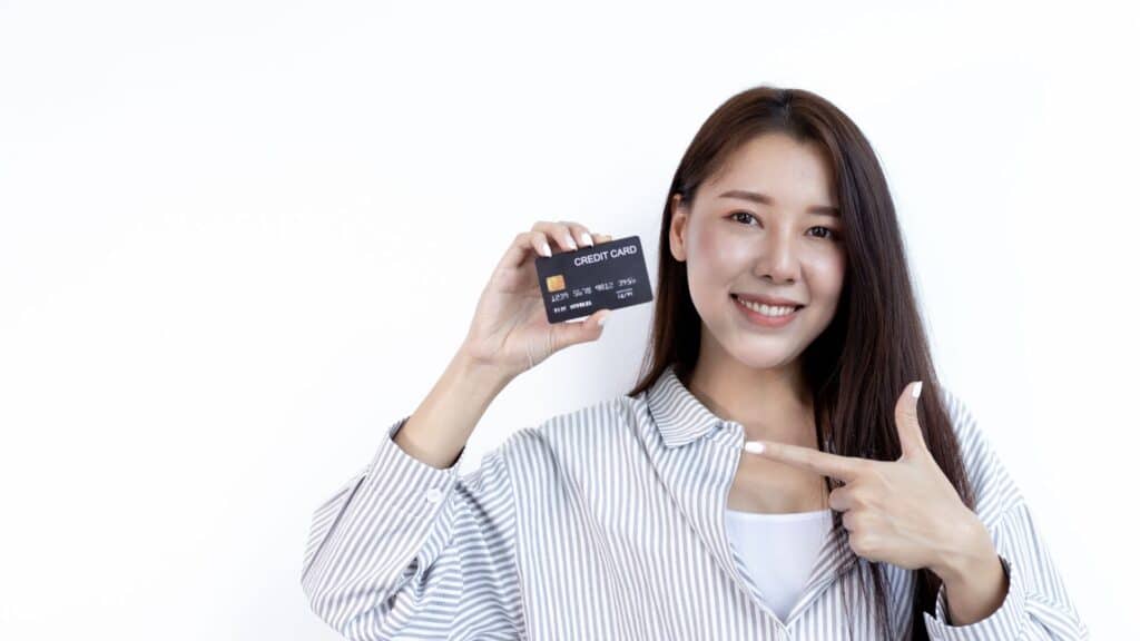 Best Credit Cards in UAE for Salary Above AED 10,000 (2026)